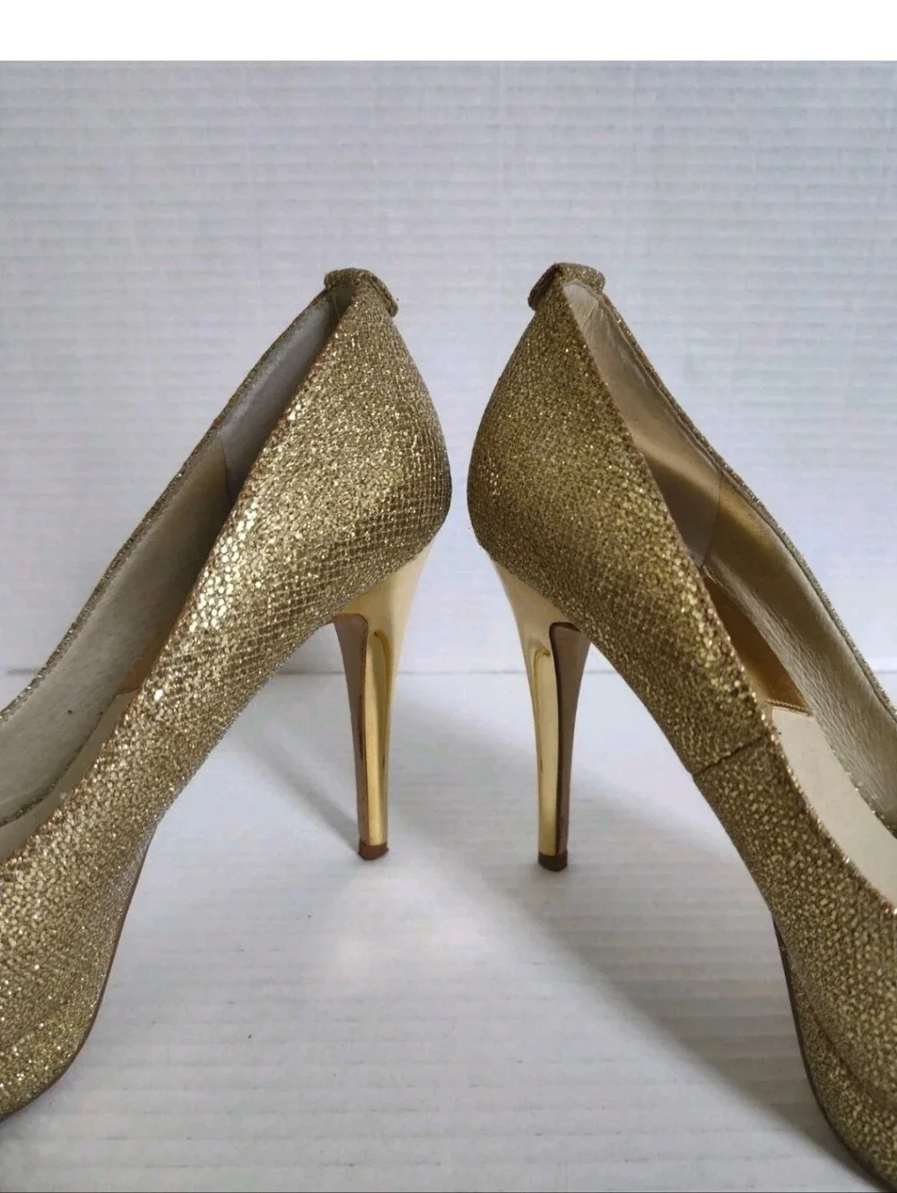 Michael Kors elegant gold